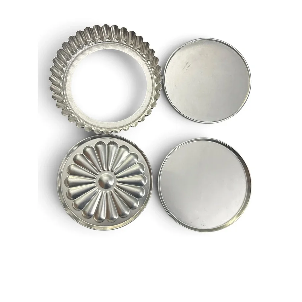 Vintage Wear-Ever Quiche and Flan Set with Original Box